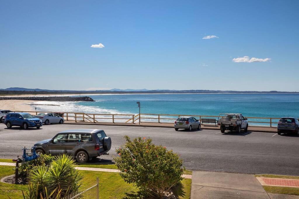 Apartment Waves On North, El Sandi 4, Beachfront Getaway