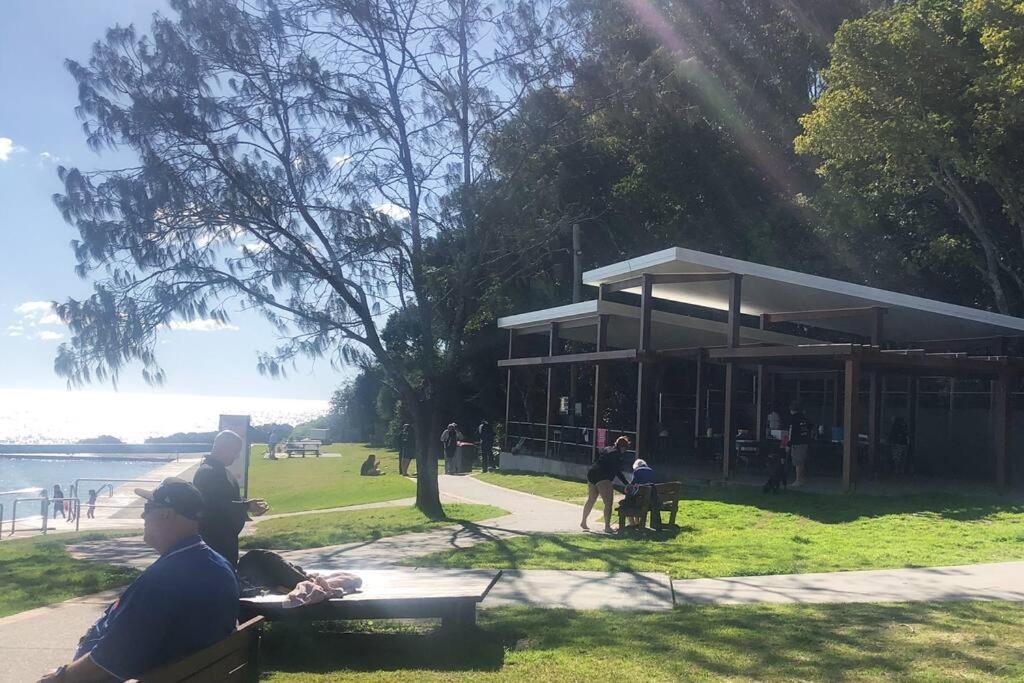 Apartment Waves On North, El Sandi 4, Beachfront Getaway Forster